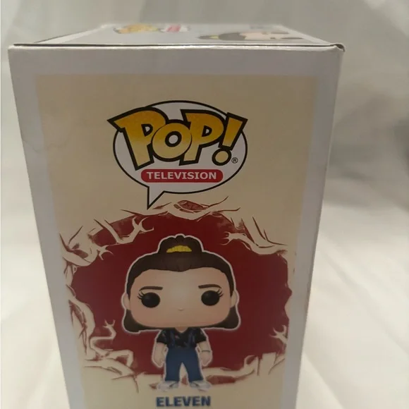 Funko Pop! Stranger Things Eleven #843 – Box Damaged - Picture 5 of 16
